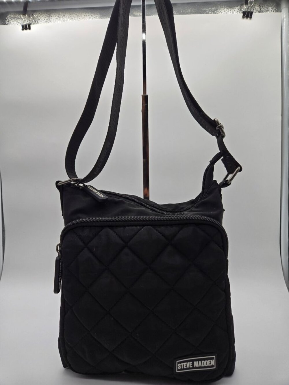Steve Madden Black Quilted Nylon Crossbody Bag Lightweight Everyday Purse